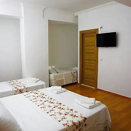 Ugur Hotel Kaş