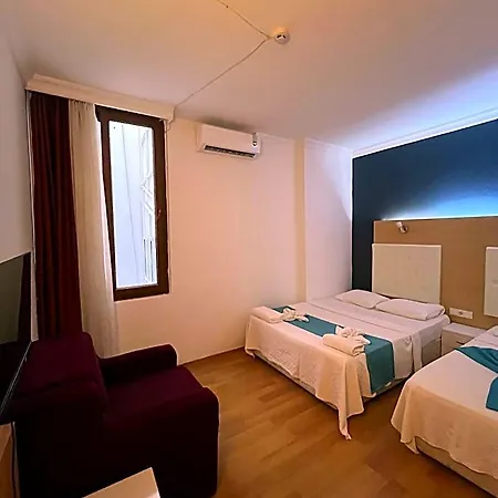 Ugur Hotel Kaş
